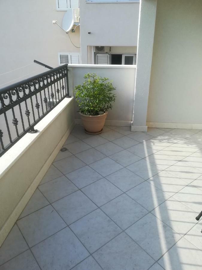 Baska Voda - Apartmani Vesna Екстер'єр фото